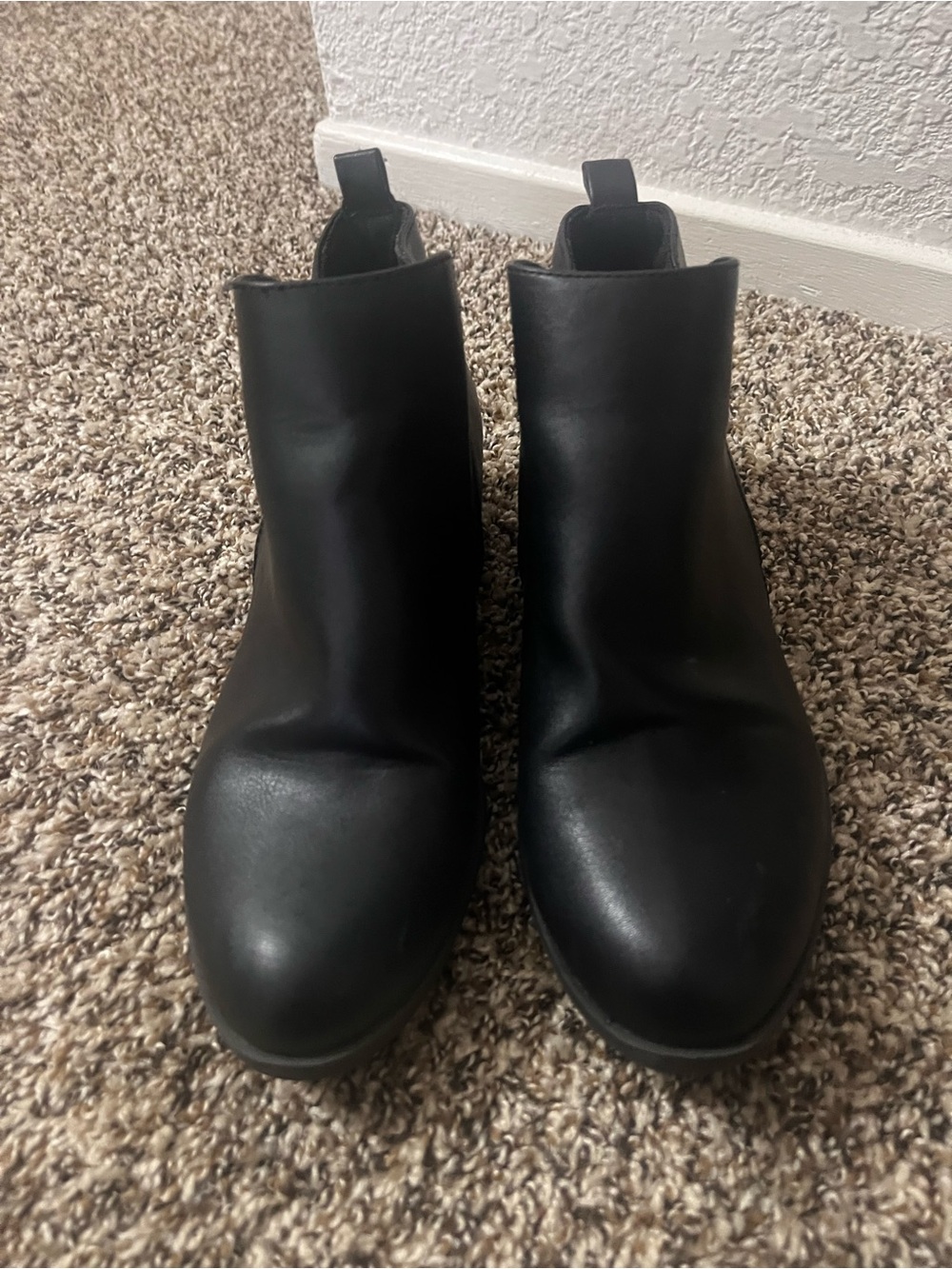 Men's Black Leather Chelsea Boots - Classic Slip-On Ankle Boots
